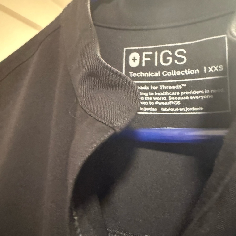 Figs Technical Collection Black Top